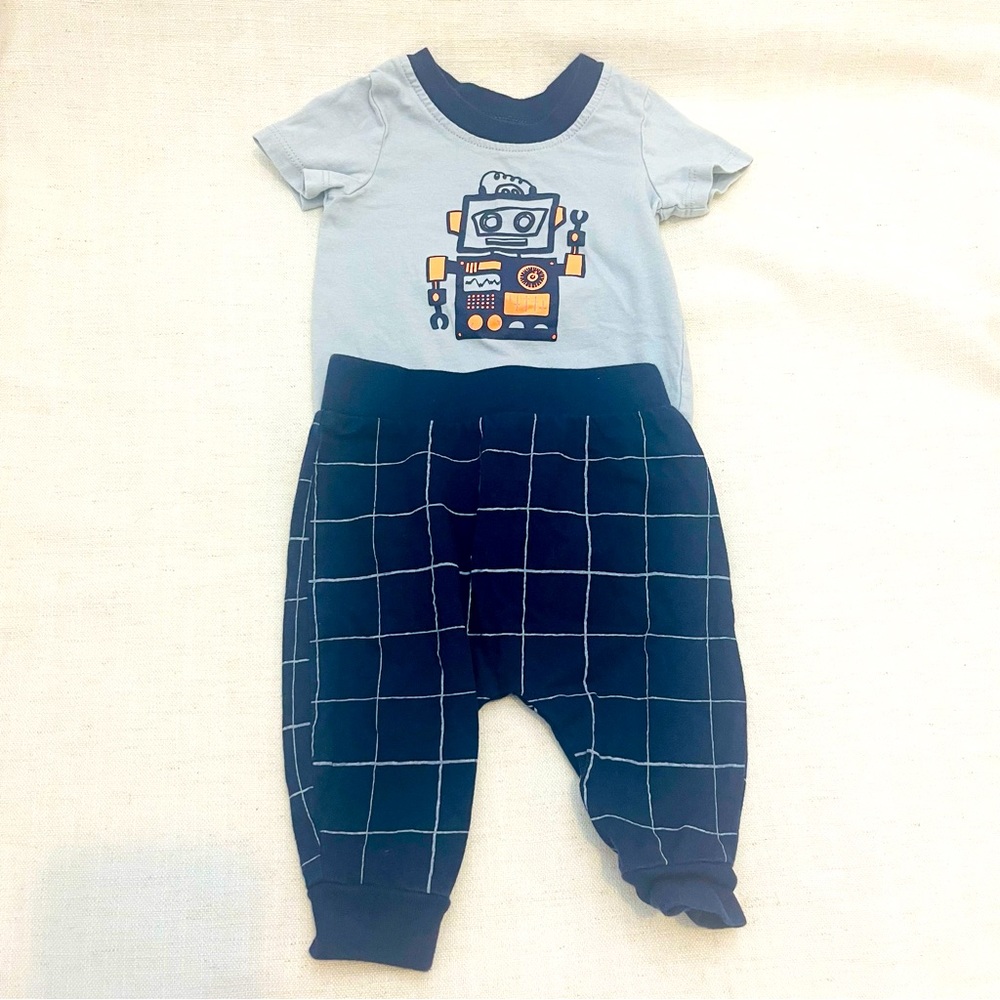 Baby boy Onesie and Pants set SIZE 3 months preloved 💕